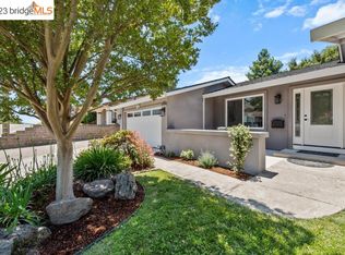 5762 Shadow Ridge Dr, Castro Valley, CA 94552