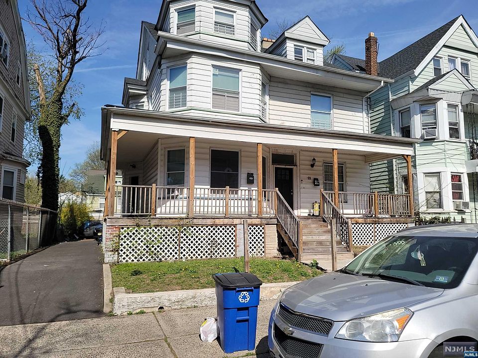 1st image of 33-35 Isabella Ave