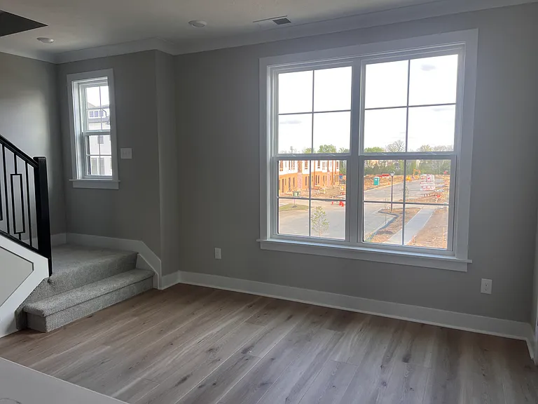 Breakfast/Dining Area