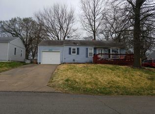 10701 E 28th St S, Independence, MO 64052