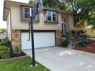 517 NE 8th St, Ankeny, IA 50021