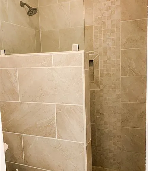 814 Camellia Ct — Photo 13