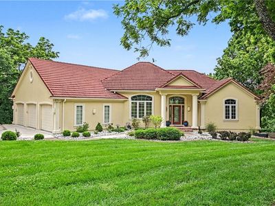 2210 SW Opossum Hollow Rd, Blue Springs, MO, 64015