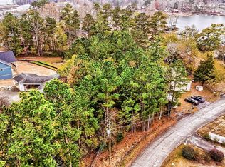 421 W Point Dr, Gilbert, SC 29054