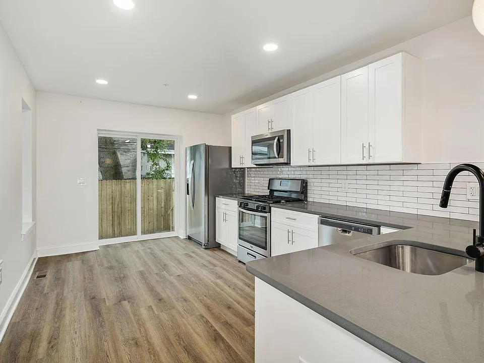 2404 N Hancock St #1