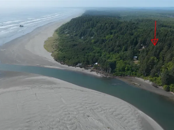 16 Ocean View Lane, Copalis Beach, WA 98535