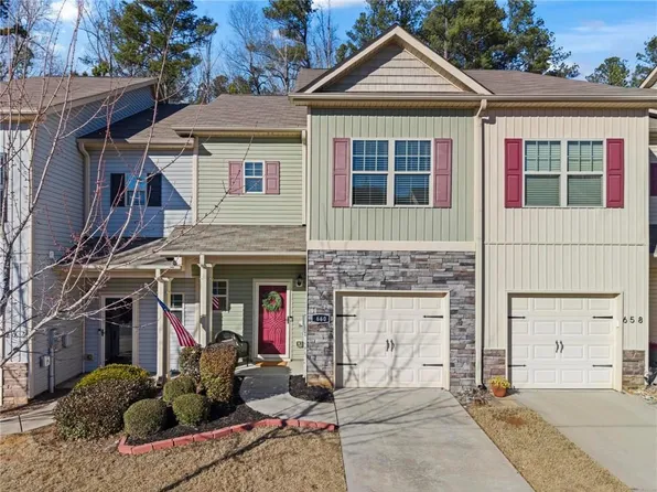 660 Oakside Pl, Acworth, GA 30102