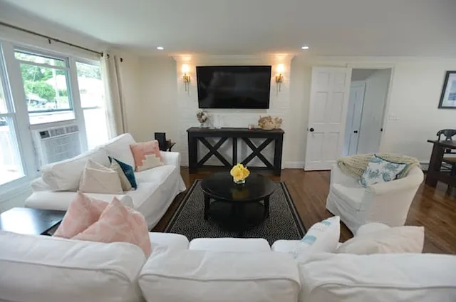 57 Roosevelt Dr — Photo 16