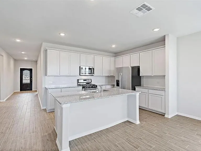 14520 Jelly Pines Dr — Photo 3