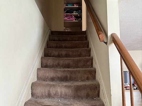 4th image of 2822 Lake Forest Dr