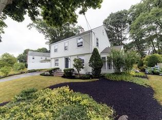 10 Parkside Cir, Braintree, MA 02184
