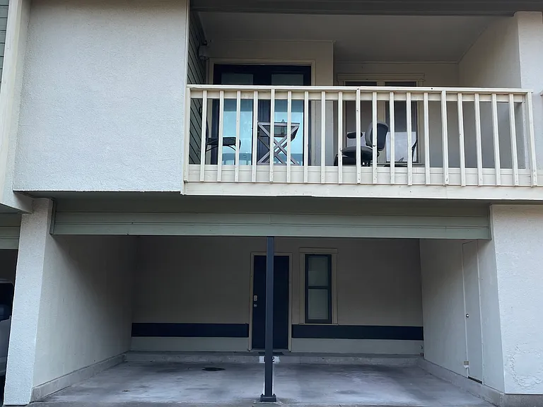 9611 Walnut St #1102 — Photo 1
