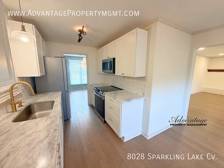 8028 Sparkling Lake Cv — Photo 7