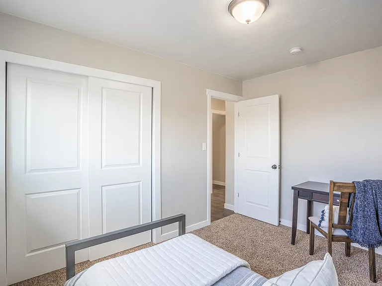 Bedroom Bedroom