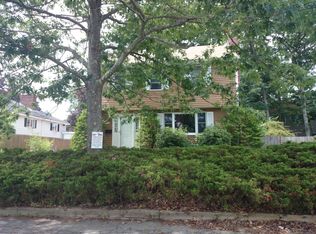 145 Westmoor Rd, West Roxbury, MA 02132