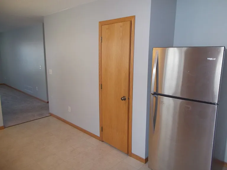 1022 Stinson St — Photo 15