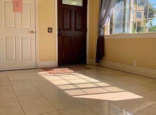 1111 McKinley Ave, Oakland, CA 94610