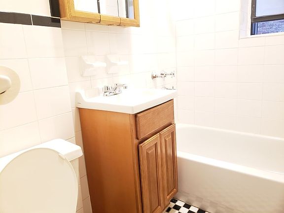 5th image of 229 W 105th St #4A
