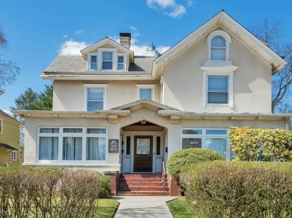 94 Park St Unit 2R, Montclair, NJ 07042