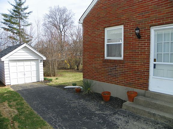 2nd image of 4112 Saint Johns Ter