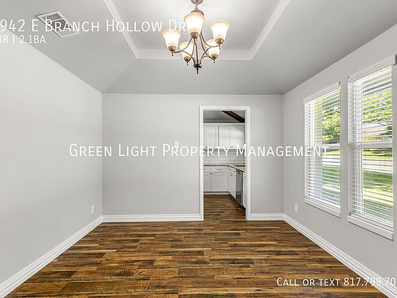 4th image of 1942 E Branch Hollow Dr