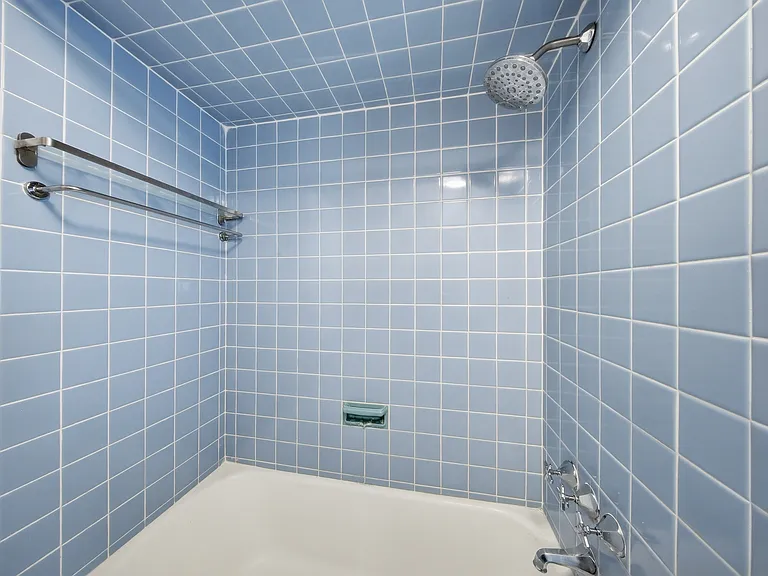 34 Main St #4 — Photo 11