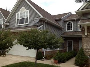 143 Stoney Brook Dr, Elyria, OH 44035
