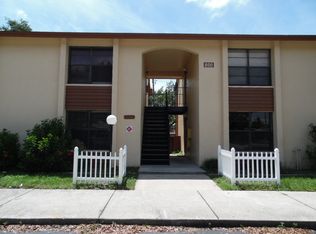 800 Trotter Rd APT 301, Largo, FL 33770