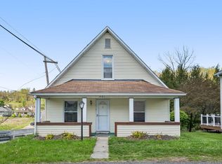 601 Water St, Sturgeon, PA 15082
