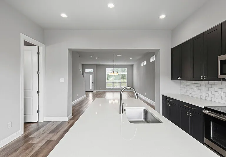 3134 Wayside Ave — Photo 5
