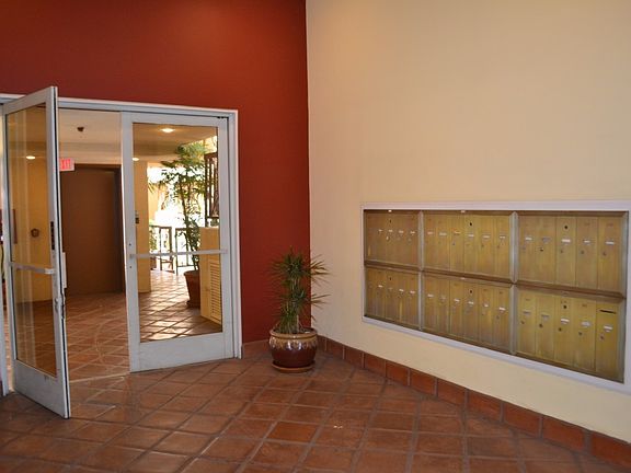 4th image of 609 E Palm Ave Unit 304