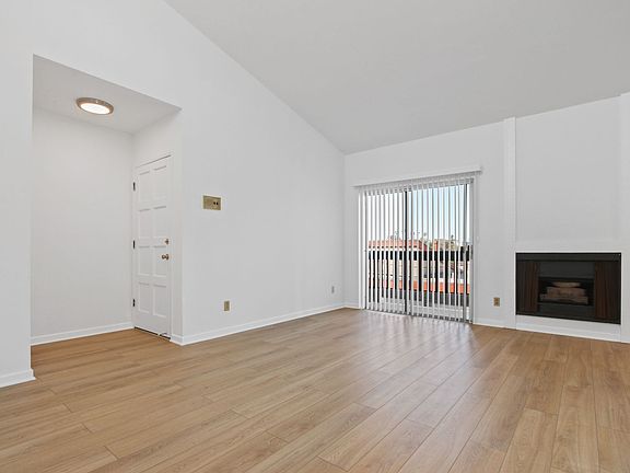 2nd image of 817 Hill St APT 204