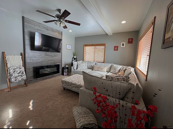 2nd image of 347 Honeysuckle Dr