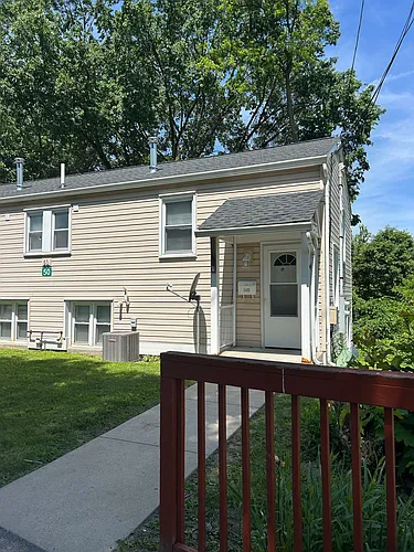 100-50B Midland Hts Photo 1