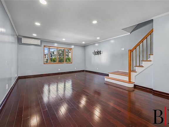 4th image of 7413 Avenue X