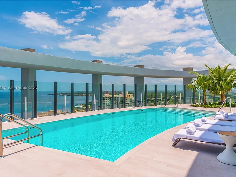 2831 S Bayshore Dr #707 — Photo 12
