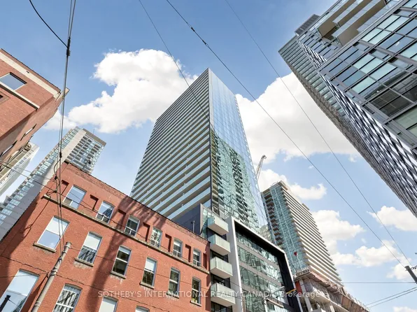 11 Charlotte St #2807, Toronto, ON M5V 0M6