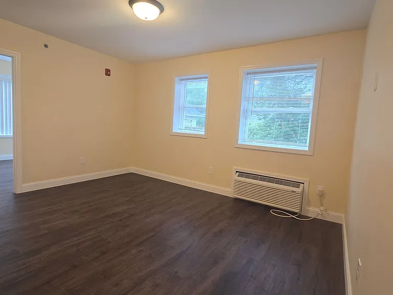 920 N Church St — Photo 11