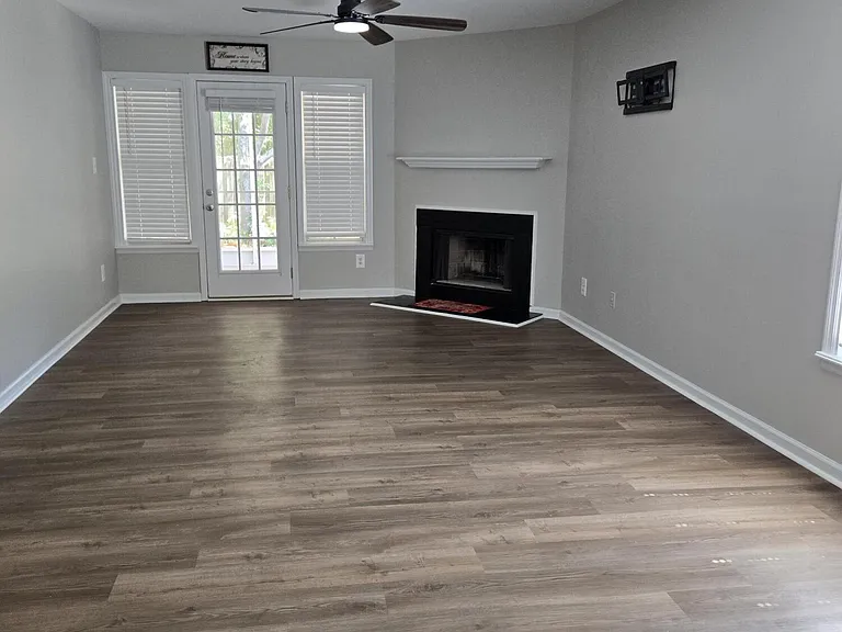 107 Raintree Ct — Photo 12