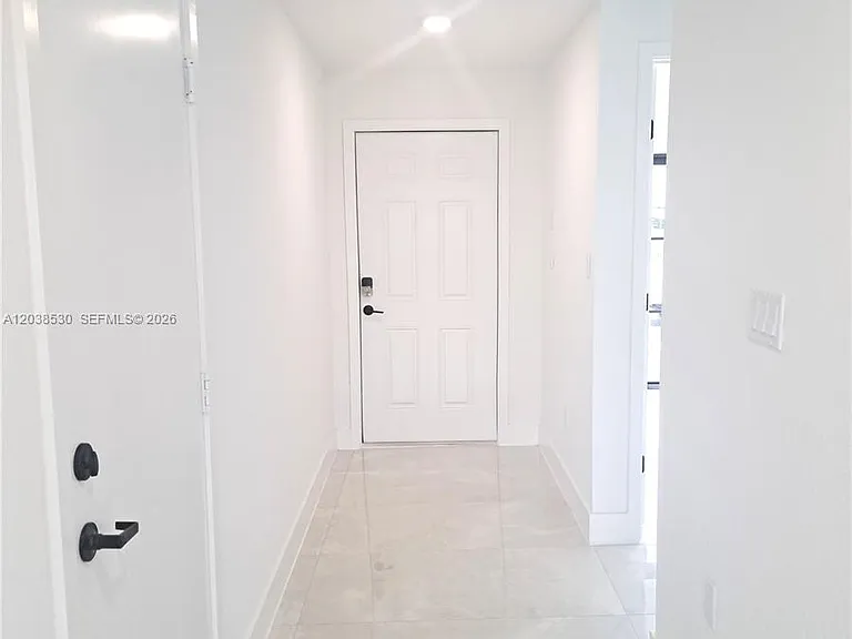 1373 NW 1st St — Photo 17