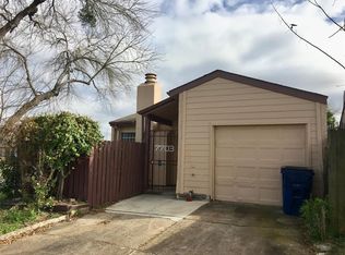 7703 Rolling Ridge Dr, Houston, TX 77072