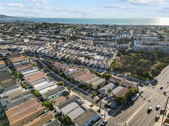 4th image of 1758 Reed St