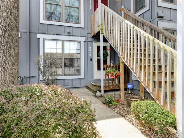 12609 W 110th Ter, Overland Park, KS 66210