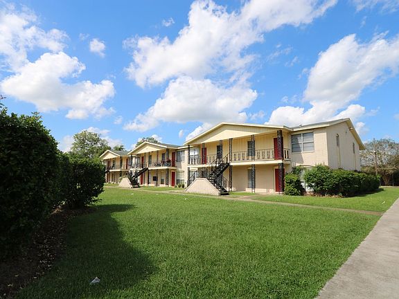 2nd image of 6030 Alpine Cir