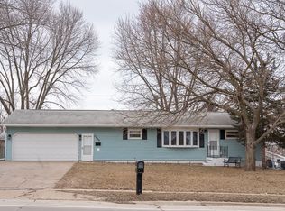 2608 Wilson Ave SW, Cedar Rapids, IA 52404