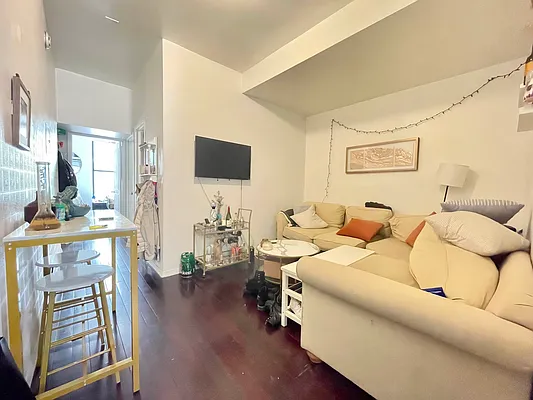 Rented by Corcoran | media 8