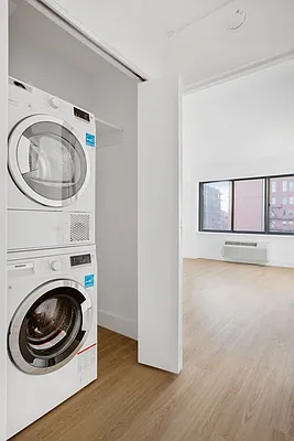 Rented by Greystar | media 19