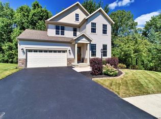 15 Ivy Ct, Ballston Lake, NY 12019