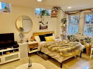 1920 Pine St, Philadelphia, PA 19103