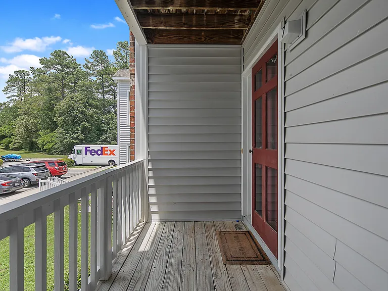 295 Warton Ln #7 — Photo 2